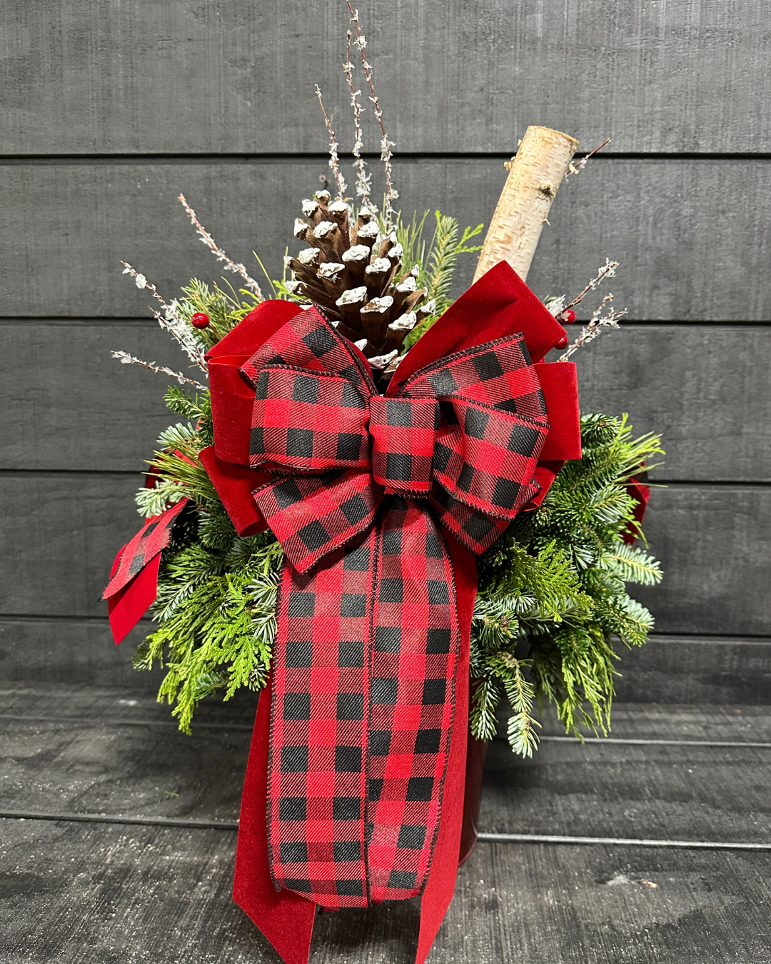 9'' Decorated Red & Black Buffalo Plaid Red Tin (Xmas)