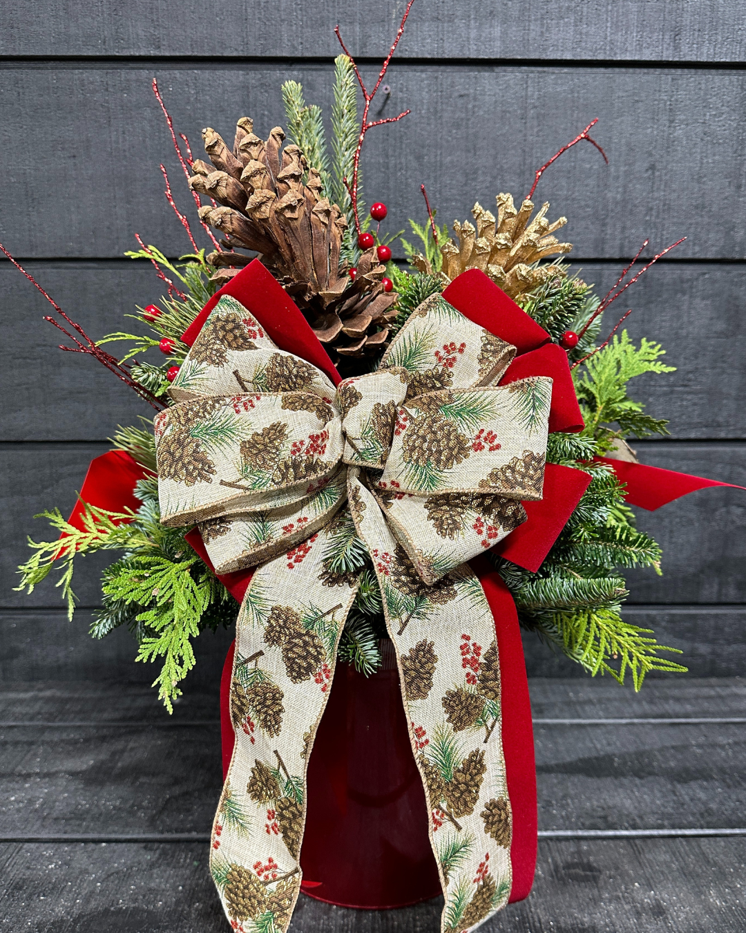 9'' Decorated Pinecone Red Tin (Xmas)