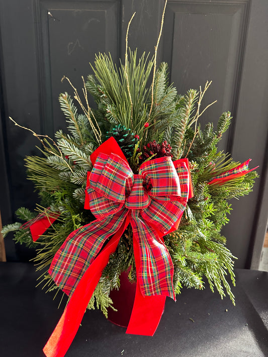 9'' Decorated Christmas Plaid Red Tin